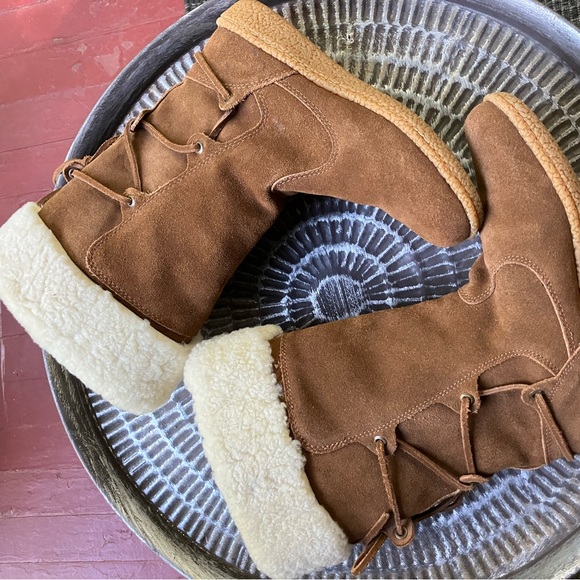 RALPH LAUREN COLLECTION Suede/Sheepskin Boots Back Lace-Up EUC! - Picture 1 of 8